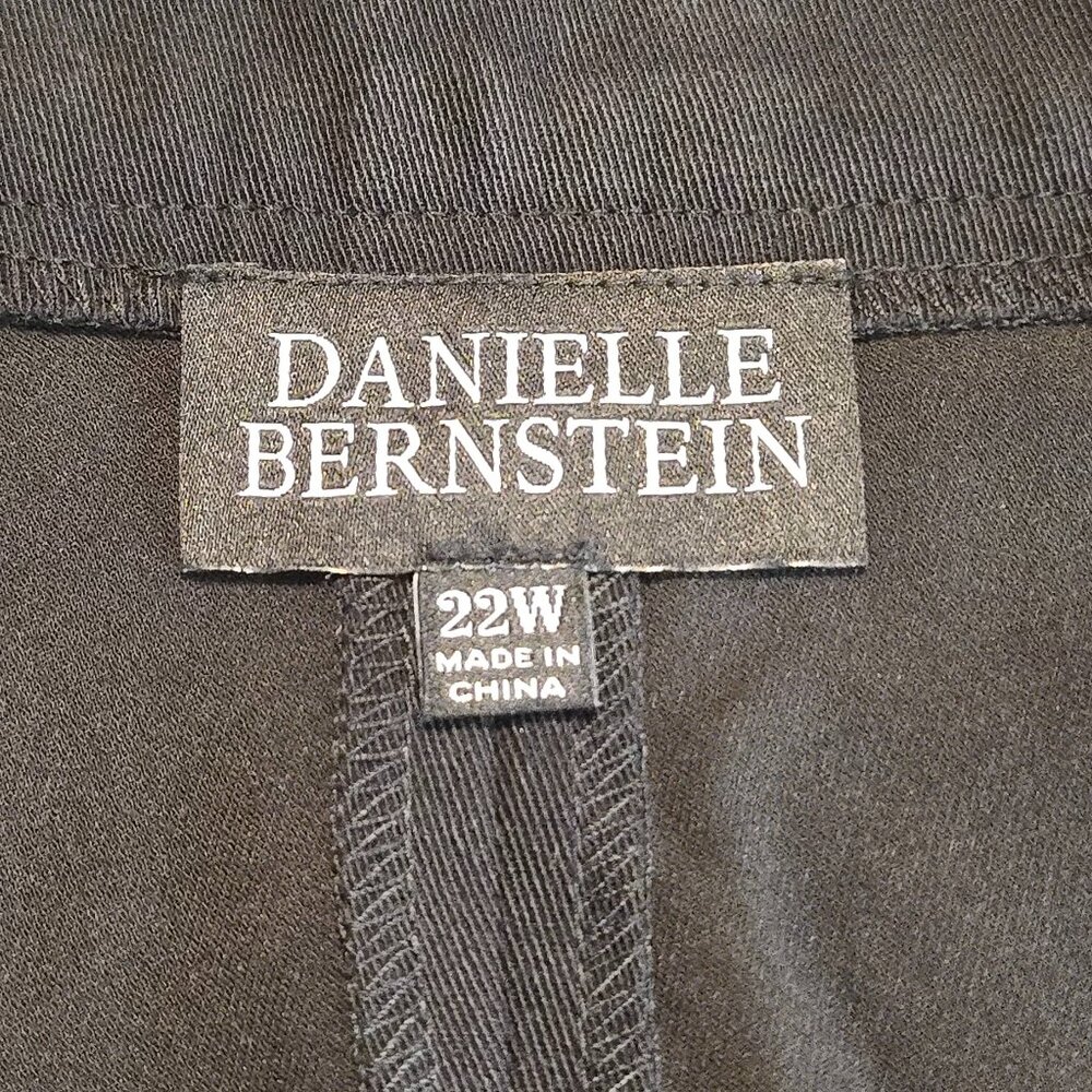 Danielle Bernstein Zip Front Biker Short - size 22W - Picture 5 of 11